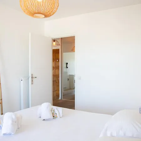 Lägenhet Beautiful With Terrace Ac And Parking *