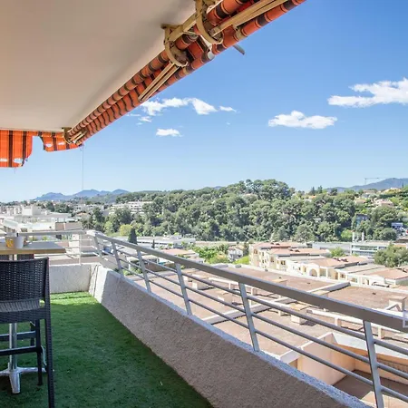 Beautiful With Terrace Ac And Parking * Le Cannet